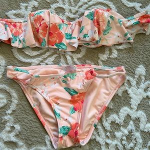 Xhilaration swimsuit. Xs tropical flower. XS